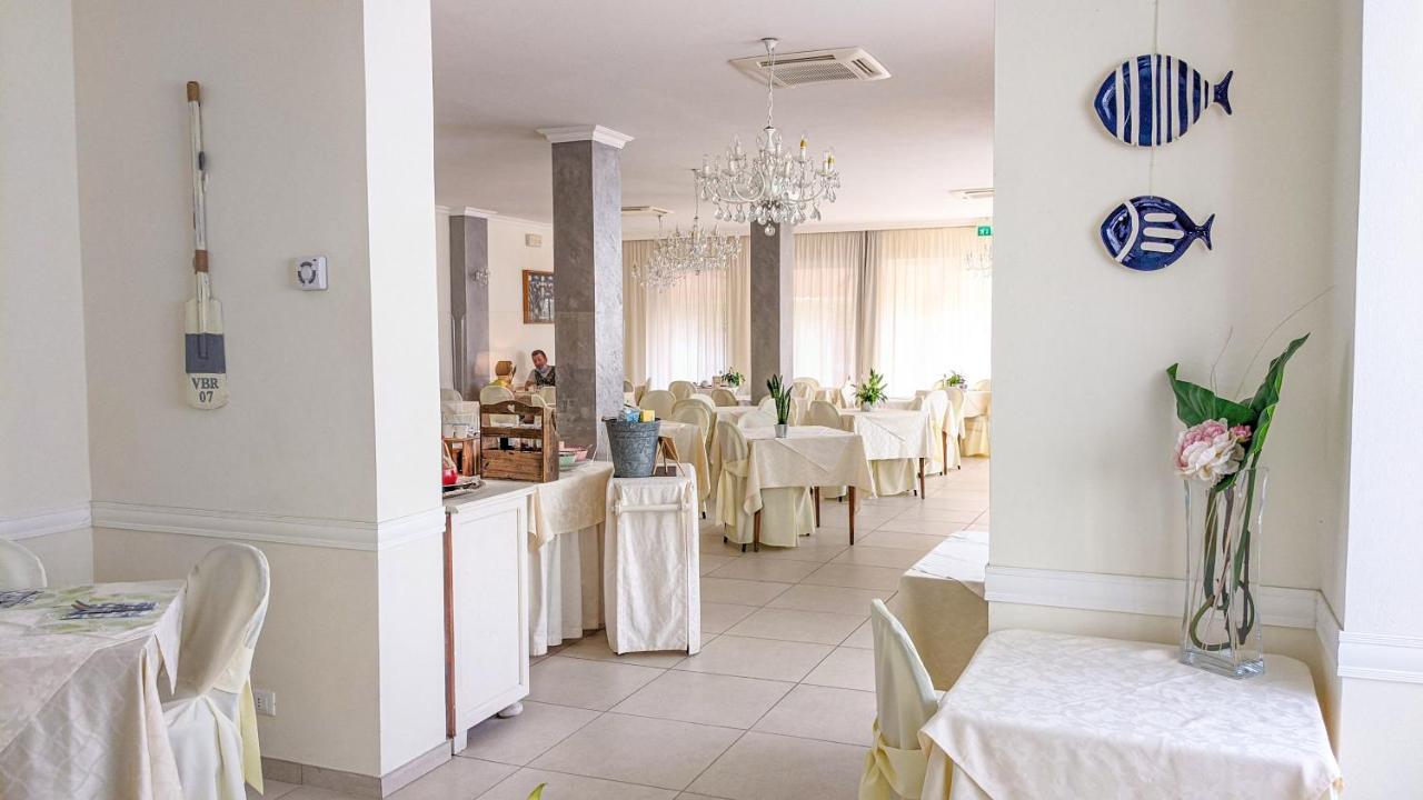 Hotel Explorer Cervia